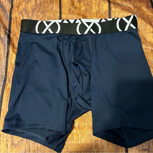 **NEW** Mens Underwear - Picture 2 of 7